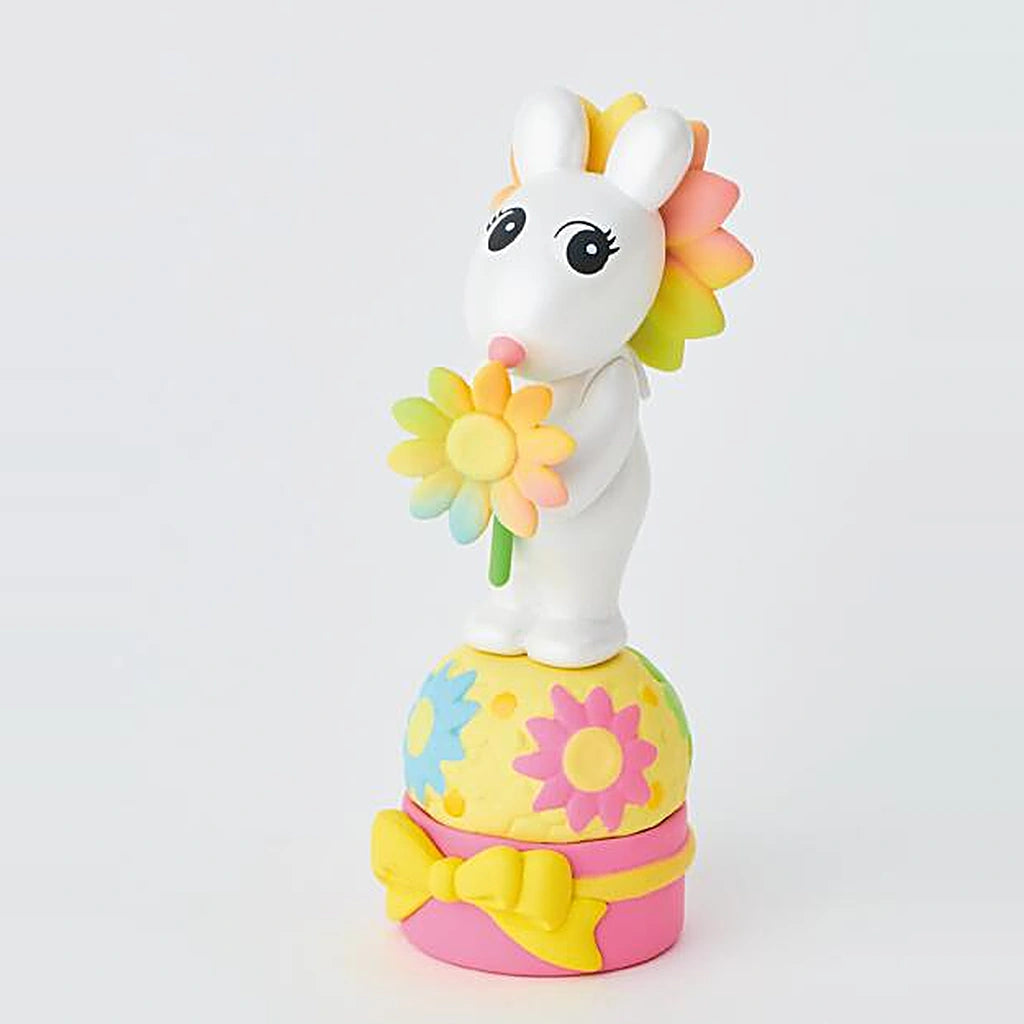 Sonny Angel Flower Gift secret Robby Lion Rainbow figure standing on a flower-patterned base