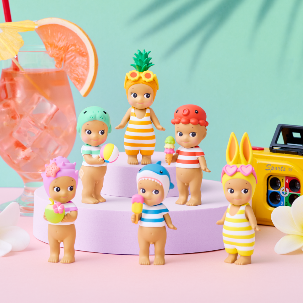 Six regular figures in the Sonny Angel Summer Vacation Sun-Kissed Style series