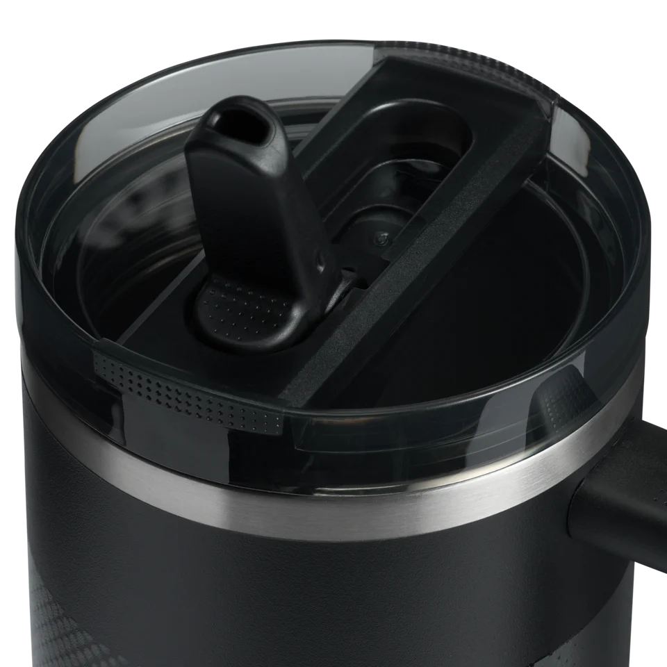 Black FlipStraw lid detail on the Stanley Quencher ProTour 1.18L tumbler